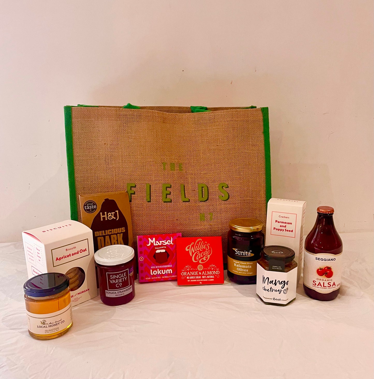 The Fields N7 Hamper