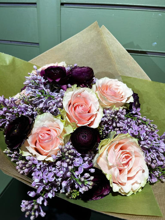 Valentine's Bouquet - Pale Pink & Violet